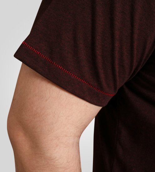 D555 Barnsley Guitar and Amp Crew Neck T-Shirt Burgundy - T-shirts - Stora T-shirts - 2XL-14XL