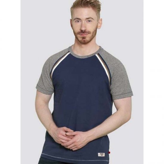 D555 Ashburn T-shirt Navy - T-shirts - Stora T-shirts - 2XL-14XL