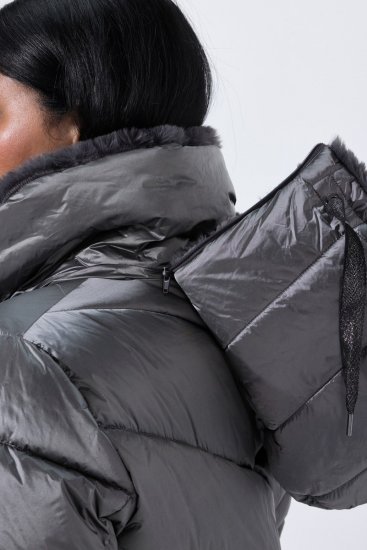 Ulla Popken 844764 HYPRAR vadderad kappa med metallicglans Antracit - Kappor - Kappor i stora storlekar