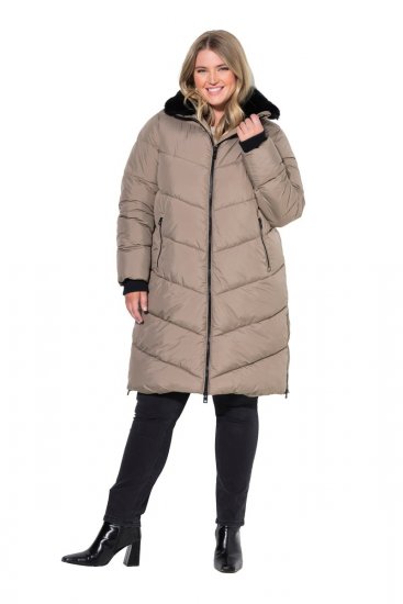 Ulla Popken 850041 Vadderad kappa Taupe - Kappor - Kappor i stora storlekar