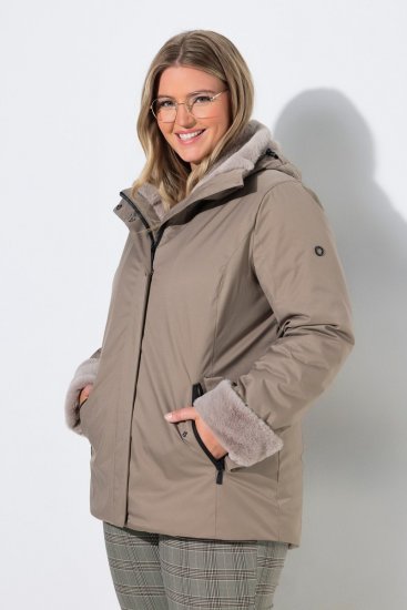 Ulla Popken 850509 Jacka i fuskpäls Taupe - Jackor - Damjackor i stora storlekar
