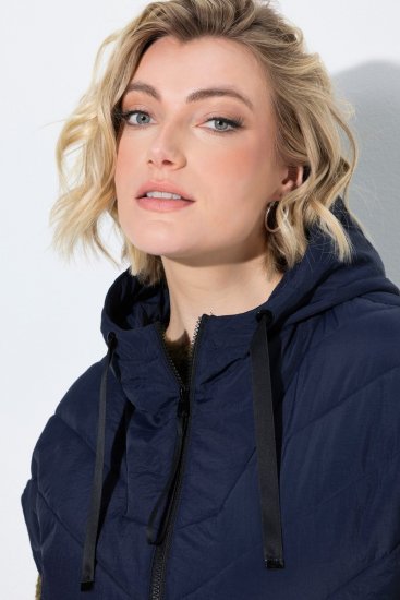 Ulla Popken 851785 Oversize quiltad väst med huva Mörkblå - Västar - 