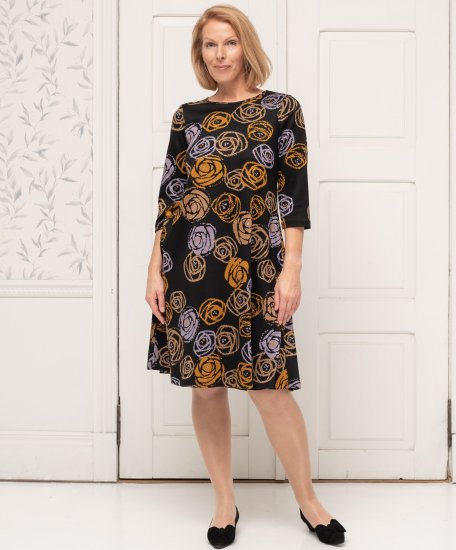 Scandinavian Caramel Flower Petals Dress Lavender and Orange - DAMKLÄDER 40-66 - 