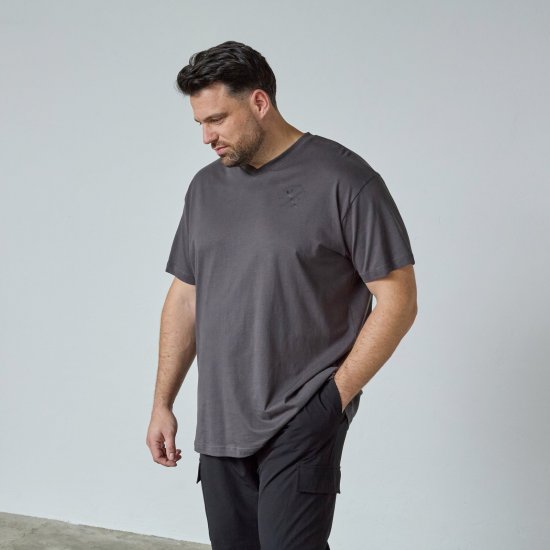 North Latitude Alpine Club T-Shirt Grå/Charcoal - T-shirts - Stora T-shirts - 2XL-14XL