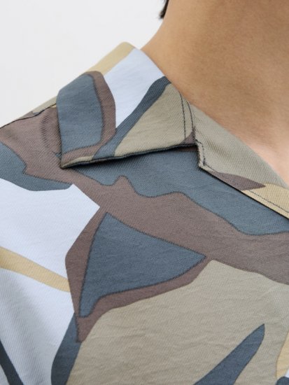 Jack & Jones Vira Marshall AOP Short Sleeve Shirt Silver Sage - Skjortor - Stora skjortor - 2XL-8XL