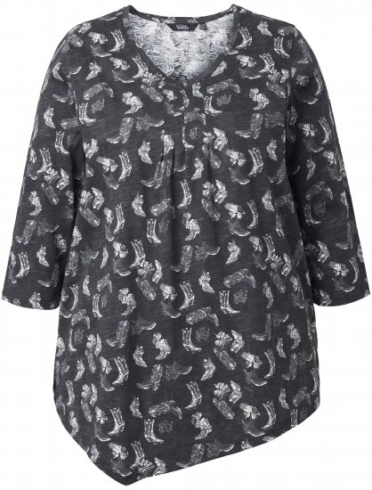 Ulla Popken Asymmetric Cowboy Boot Print Tee Black - Tryckta T-shirts för dam i stora storlekar - 
