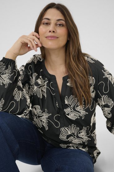 Kaffe Curve Kimmie Blouse Black Chalk Embroidery - Blusar - 