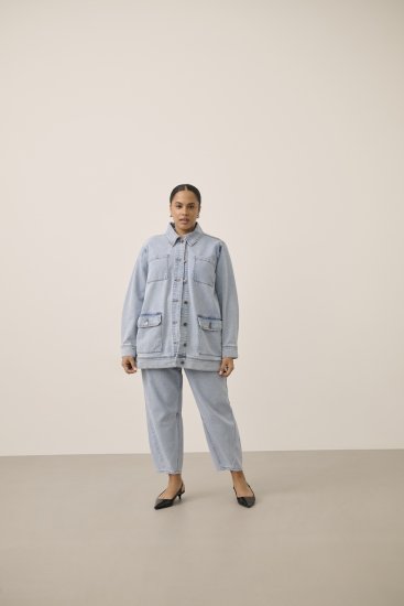 Kaffe Curve Ninna Casual Jacket Light Blue Washed - Jackor - 