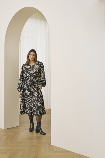 Kaffe Curve Olla Klänning Svart - Klänningar - 