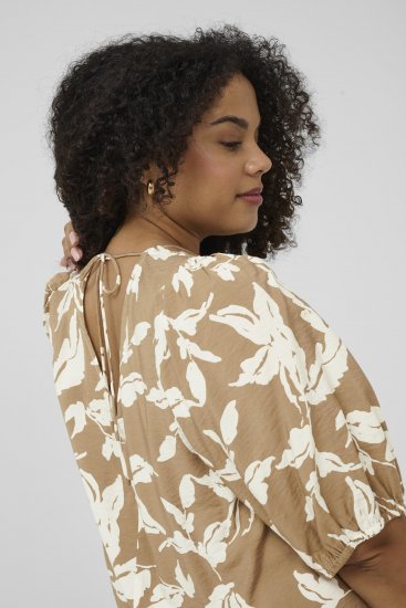 Kaffe Curve Marla Dress Oak Chalk Leaf - Midiklänningar - 