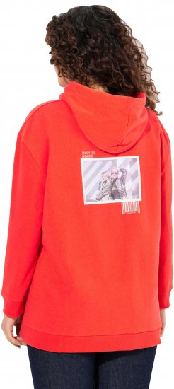 Ulla Popken Back Print Kangaroo Pocket Hoodie Hibiscus Red - Collegetröjor & hoodies - 