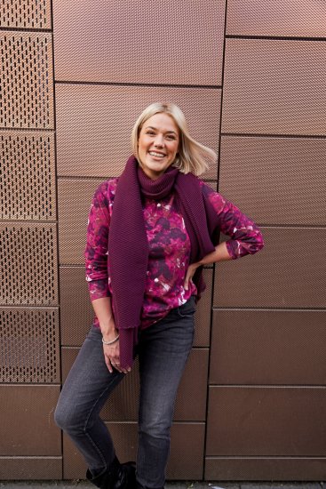 Ulla Popken Abstract Print Long Sleeve Tee Dark Ruby - Tryckta T-shirts för dam i stora storlekar - 