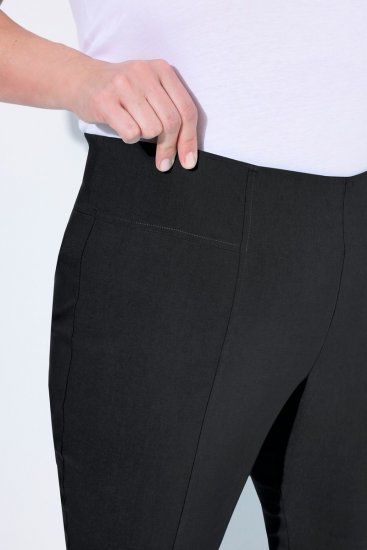 Ulla Popken Bengaline Elastic Waist Stretch Capri Pants Black - Tygbyxor - Vida byxor för kvinnor i plusstorlek