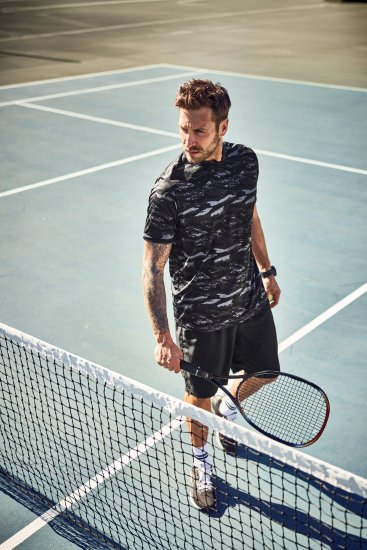 JP1880 QuickDry Graphic Print Tennis T-Shirt Black - Träningskläder & friluft - Träningskläder till herr i stora storlekar