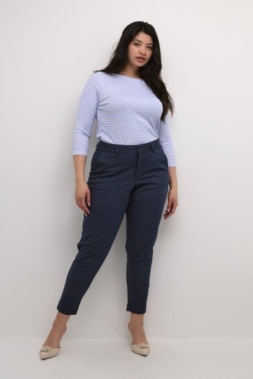 Kaffe Curve Leana Chinobyxor 7/8 Djup marinblå - Jeans & Byxor i Stora Storlekar – Plus Size - 