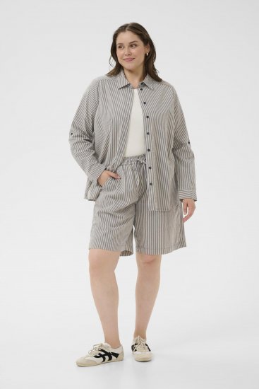 Kaffe Curve Nana Randiga shorts Midnatt/Vit randig - Jeans & Byxor i Stora Storlekar – Plus Size - 