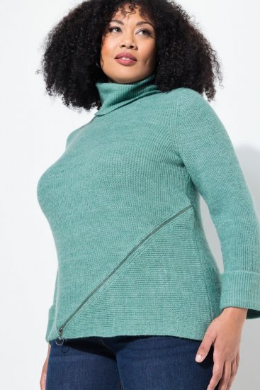 Ulla Popken Asymmetric Zipper Turtleneck Sweater Green - Collegetröjor & hoodies - Mjuka tröjor och hoodies i stora storlekar