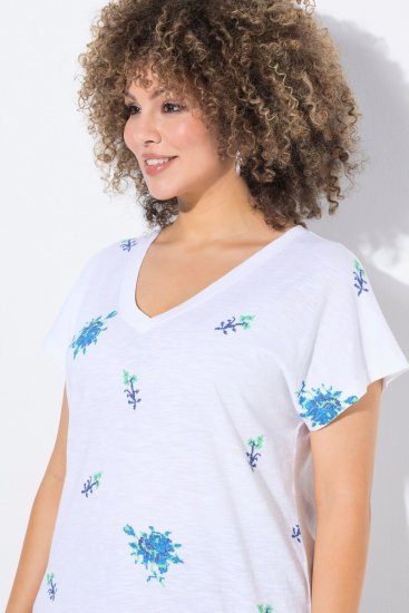 Ulla Popken Cross Stitch Short Sleeve Tee Snow White - Tryckta T-shirts för dam i stora storlekar - Tryckta t-shirts för dam