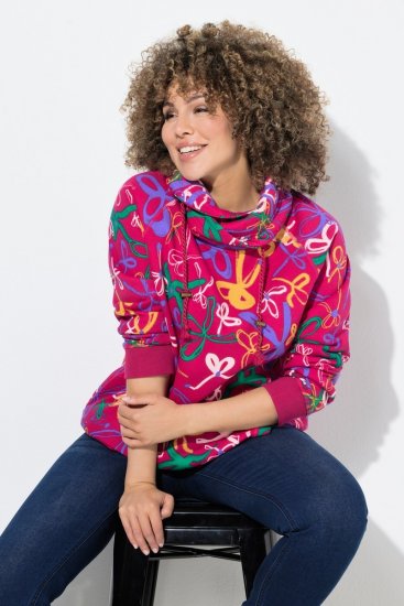 Ulla Popken Ribbon Print Turtleneck Sweatshirt Cherry Red - Collegetröjor & hoodies - Mjuka tröjor och hoodies i stora storlekar